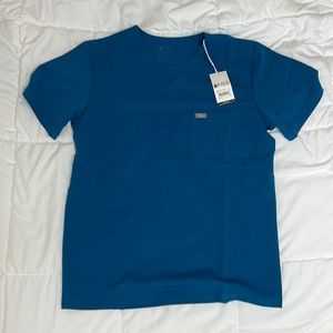 Men’s Figs Leon Two-Pocket Scrub Top